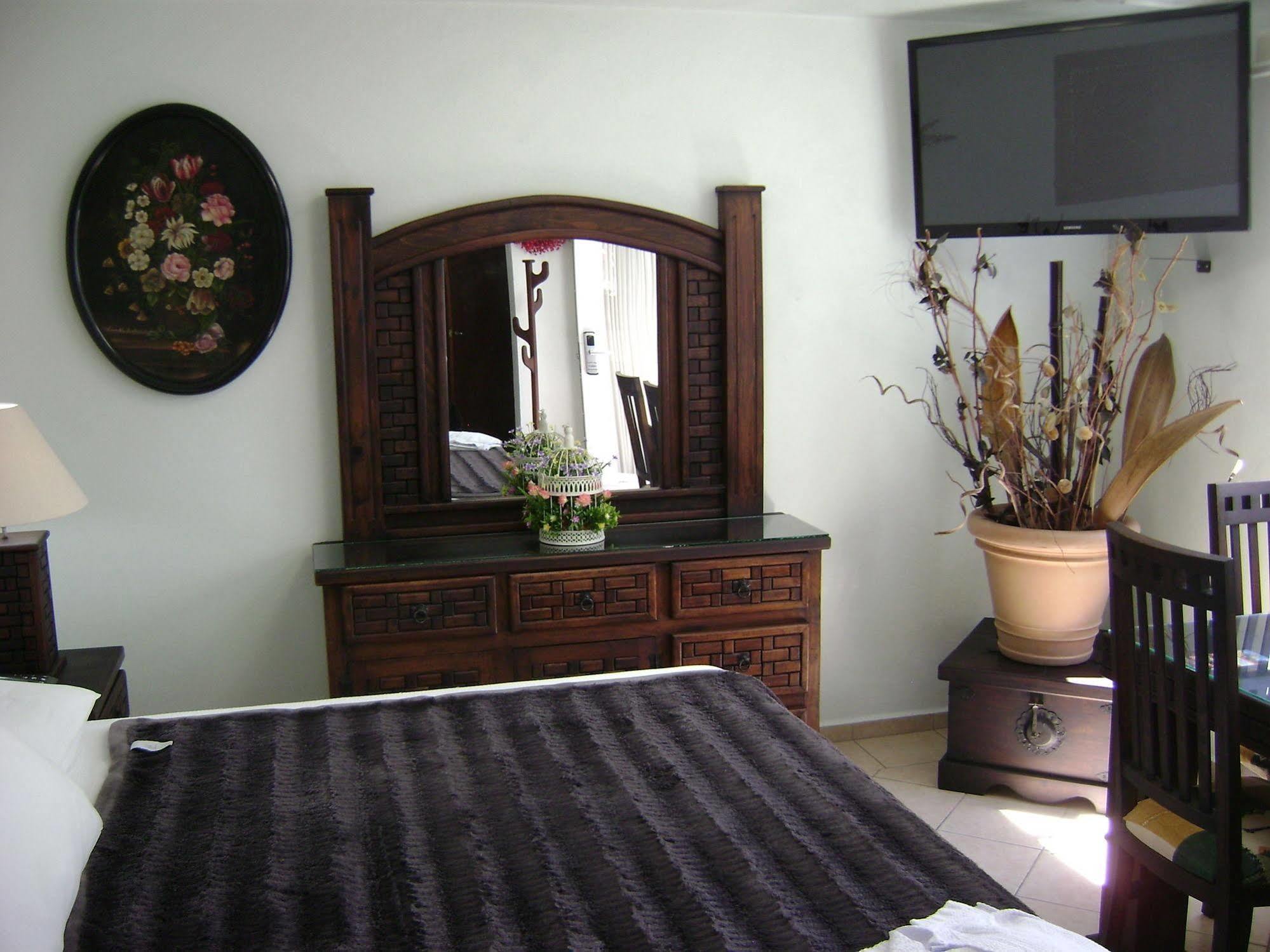 Hotel Residencia Sofia Querétaro Esterno foto