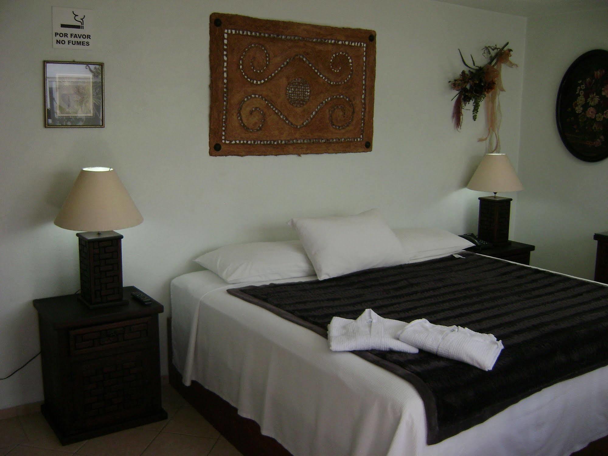 Hotel Residencia Sofia Querétaro Esterno foto